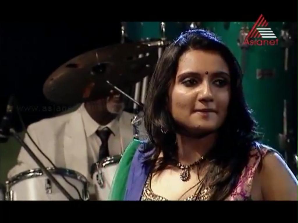 Pool hustler by gucci Erotic stage show video malayalam